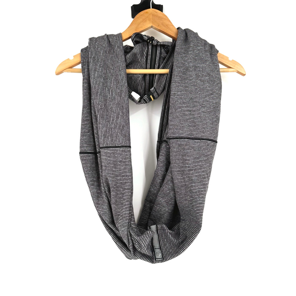 Lululemon Vinyasa Scarf Striped Infinity Zip Athleisure‎ Lightweight Preppy